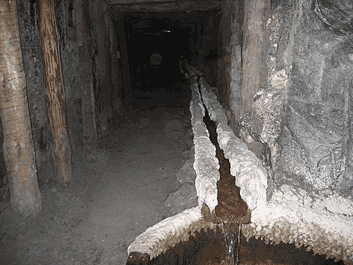 0029_Stollen-im-Salzbergwerk-Wieliczka