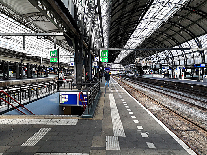 NL10.08.19.-12.14